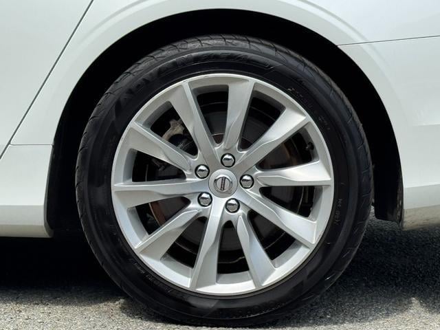 0700435A30250828W00317.jpg