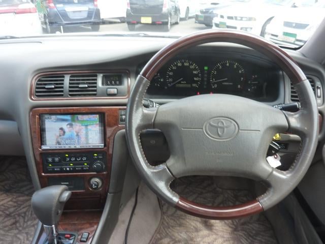 0561442A30250620W00106.jpg