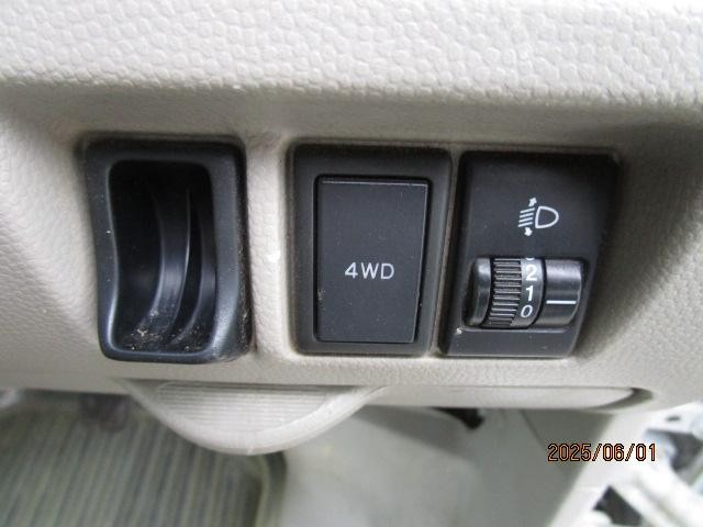 0900963A30250602W00215.jpg