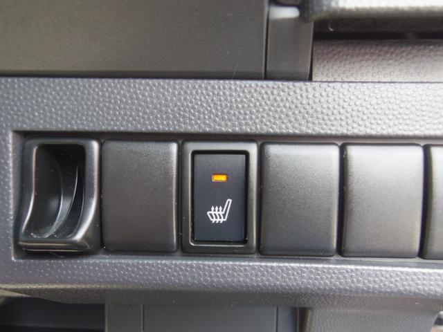0500746A30250927W00105.jpg