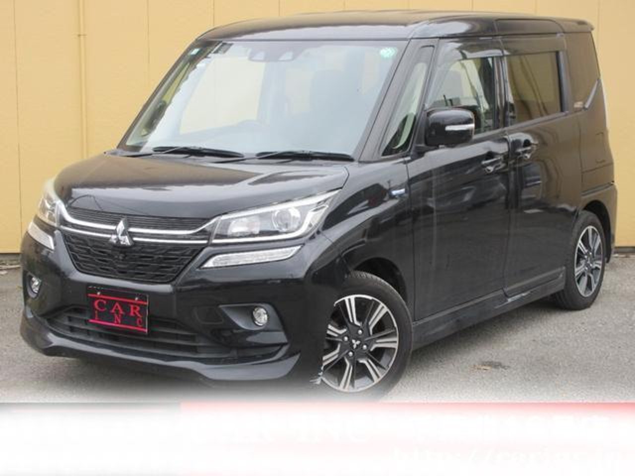 2020 Mitsubishi Delica, photo 1 of 1