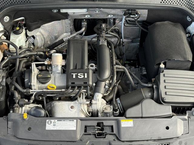 0208956A30251218W00113.jpg