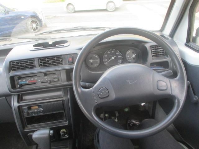 1300138A30250806W00114.jpg