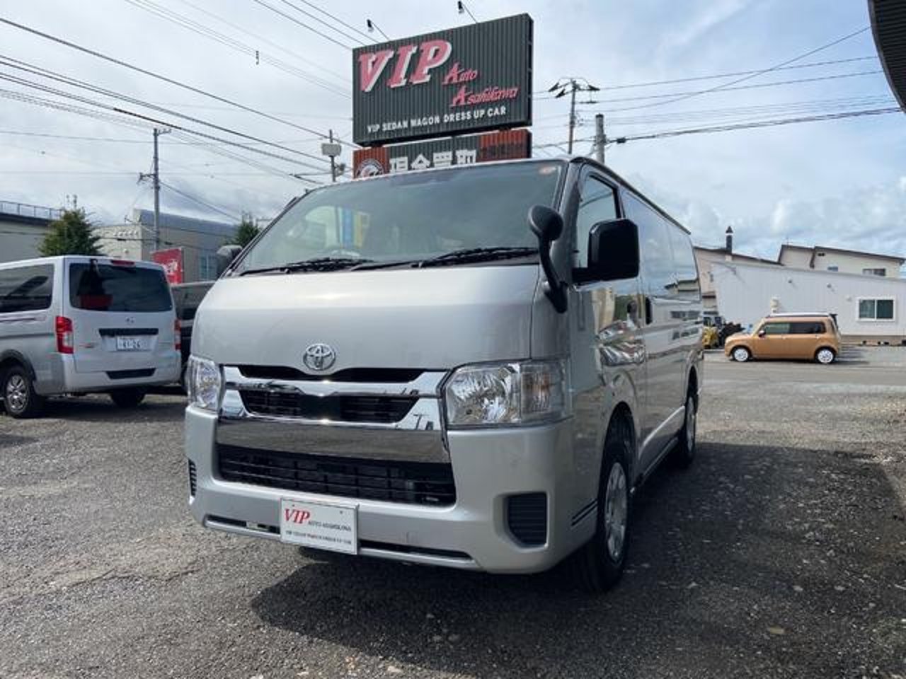 2025 Toyota Hiace, photo 1 of 1
