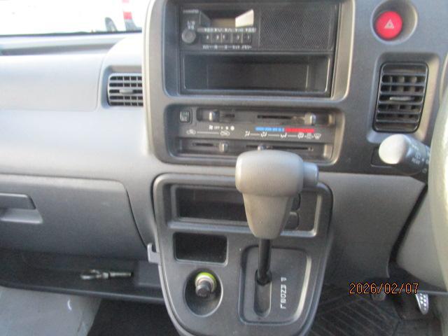 0900963A30260207W00110.jpg