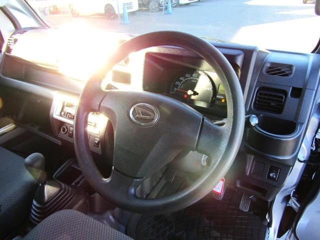 0403558A30251126W00911.jpg