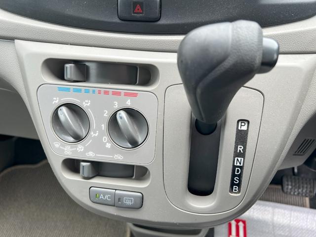 0610089A30251018W00417.jpg
