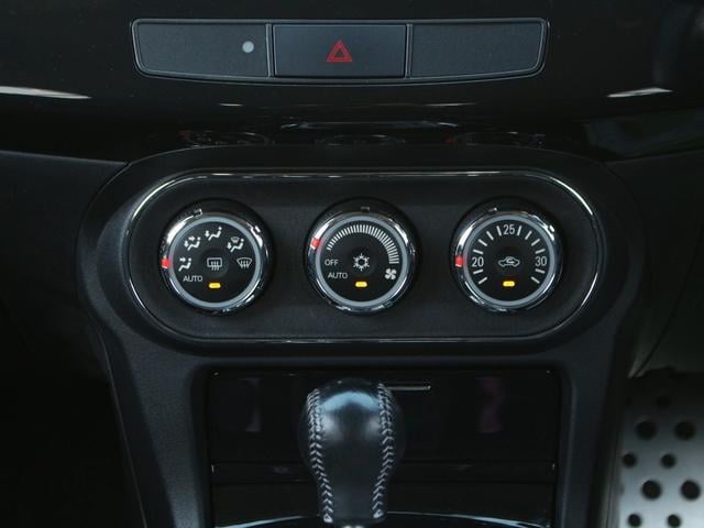 0520046A30251220W00114.jpg