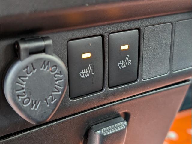 0730098A30260202W00305.jpg