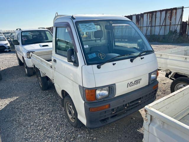 19902396_carP_l_3.jpg