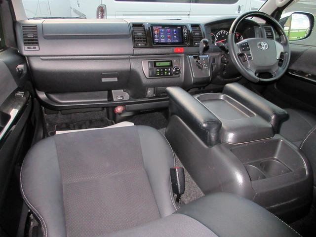 0500199A30250930W00107.jpg