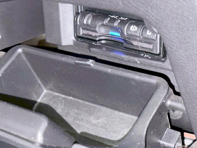 0560069A30260406W00505.jpg