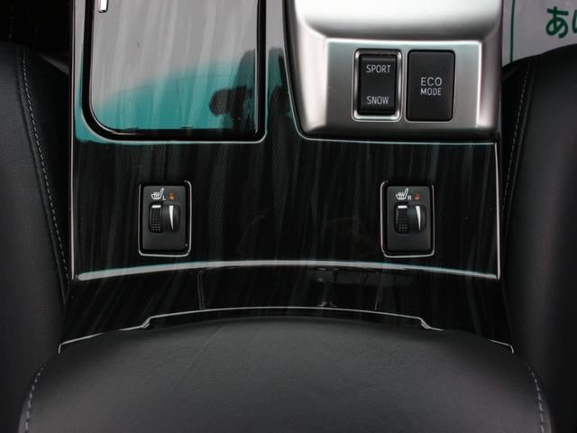 0520046A30251022W00215.jpg