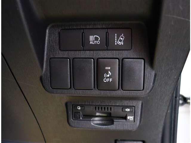 ee01fa6ab2d3504b2260b118eb251d78.jpg