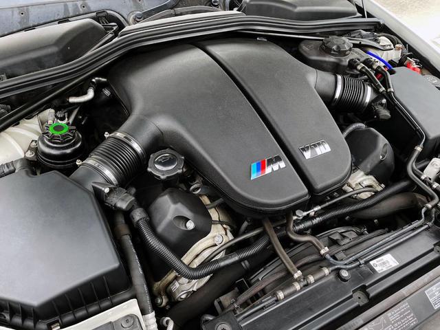 9572481A30221130W00119.jpg