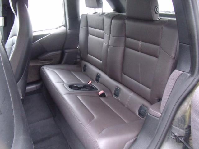 0504216A30260410W00113.jpg