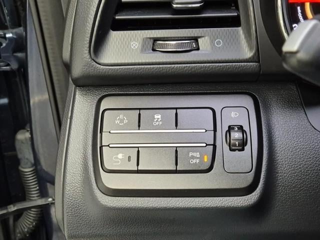5111000434R16.jpg