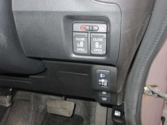 1300435A30260123W00113.jpg