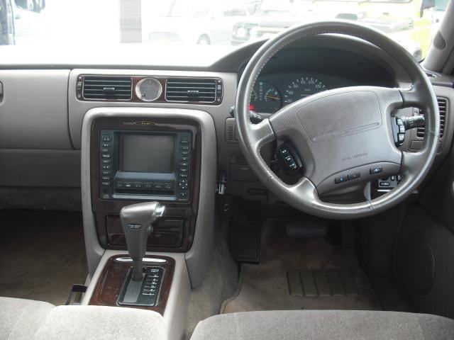 0504216A30231120W00116.jpg