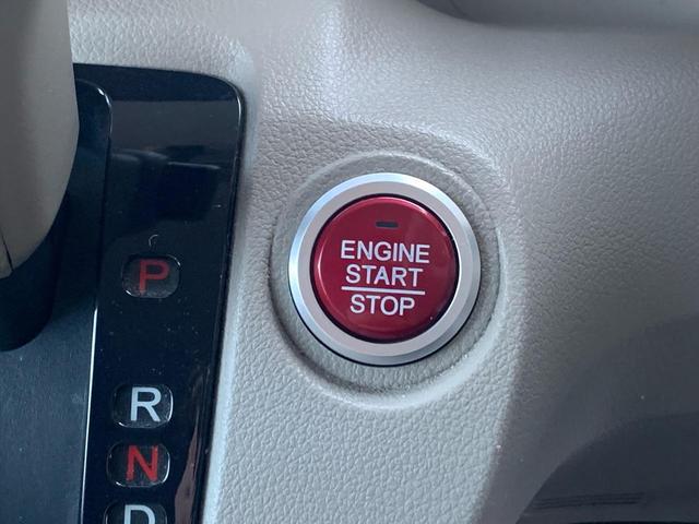 0121176A30251126W00107.jpg