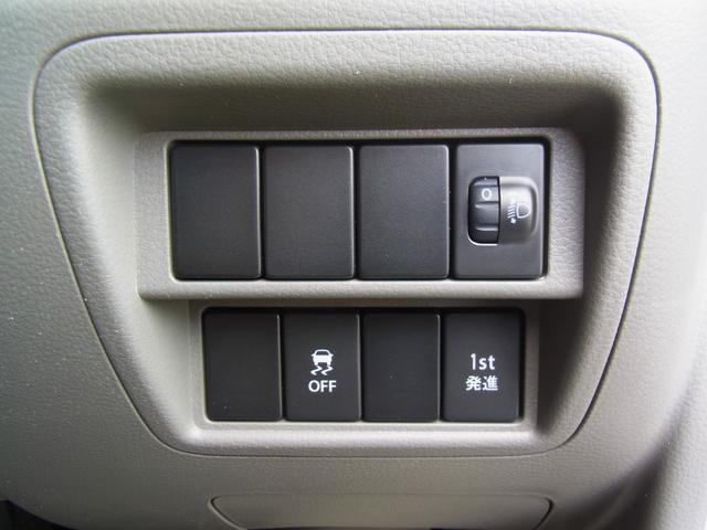 0580696A30250712W00103.jpg