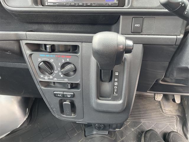 0940040A30250502W00210.jpg