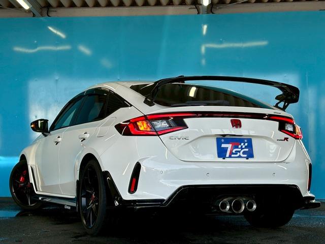 0508207A30260228W00219.jpg