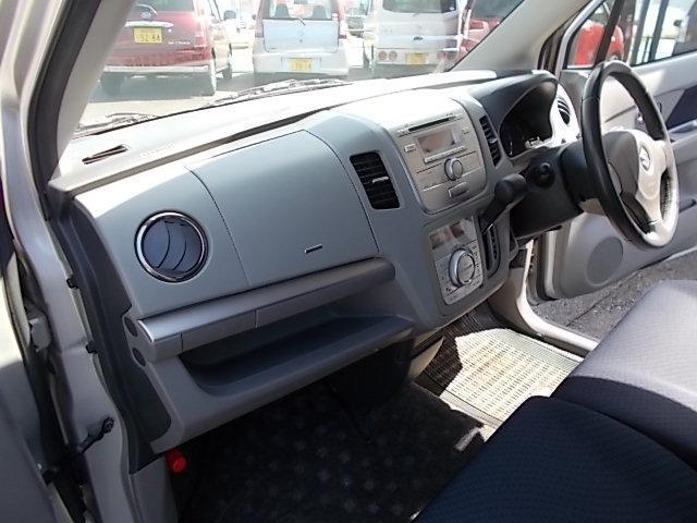0802381A30250903W00216.jpg