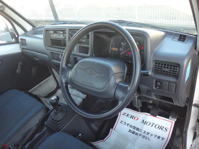 0509025A30260108W00102.jpg