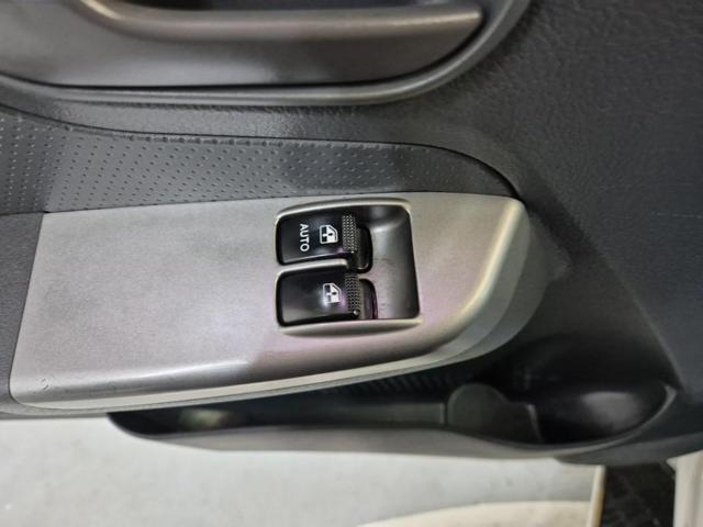 5121501219R15.jpg
