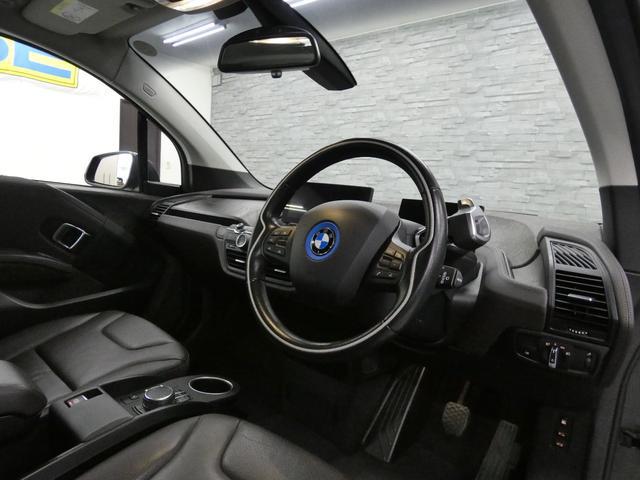9571689A30260211W00102.jpg