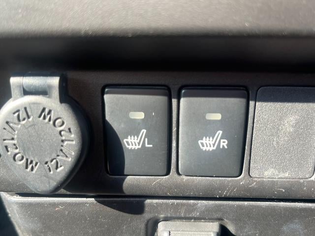 0520515A30250805W00313.jpg