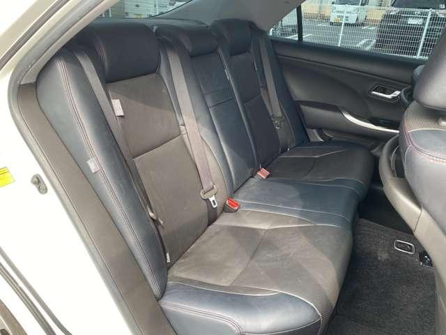 19709029_carP_l_10.jpg