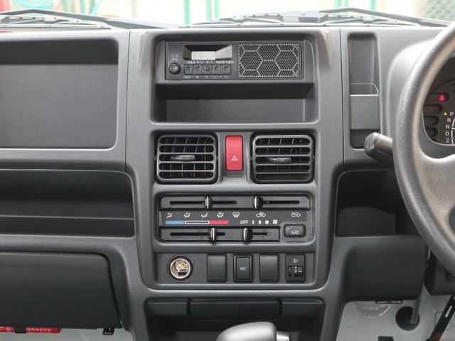 0540789A30260215W00102.jpg