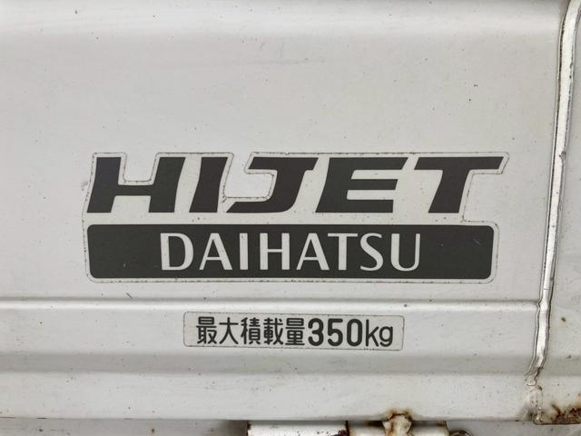 0504811A30251102W00115.jpg