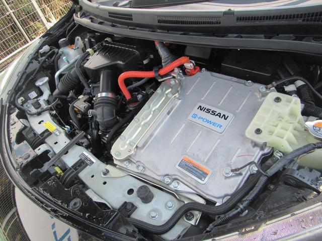 0561213A30260329W00117.jpg