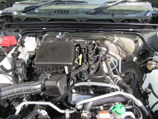 0561213A30240927W00411.jpg
