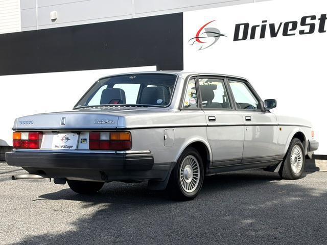21619008_carP_l_3.jpg
