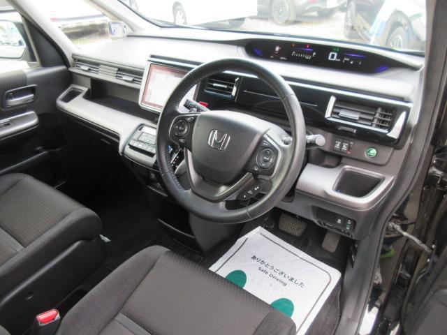 0561088A30260327W00618.jpg