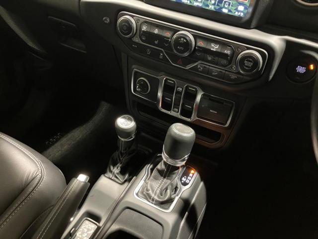 22545097_carP_l_16.jpg