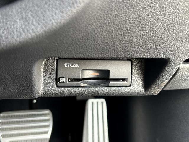 0540253A30251129W00114.jpg