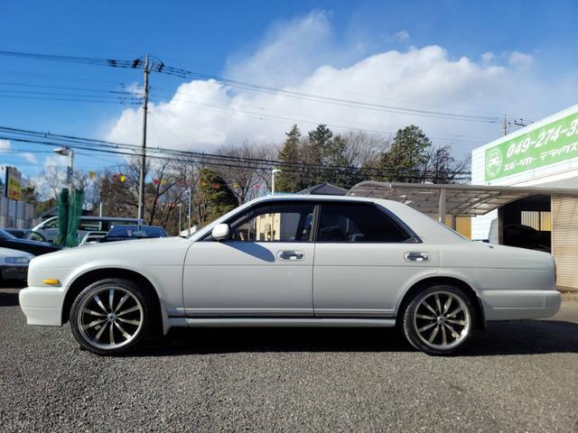 72e322a3bf95924b95690fd9dba6212a.jpg