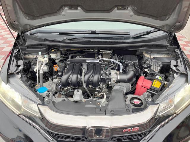 20105887_carP_l_16.jpg