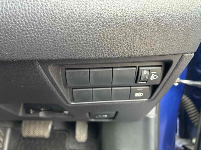 0900975A30260119W00214.jpg