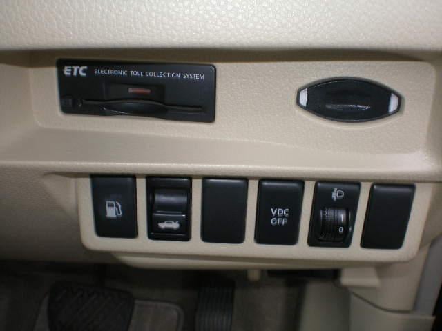 0500943A30250928W00113.jpg