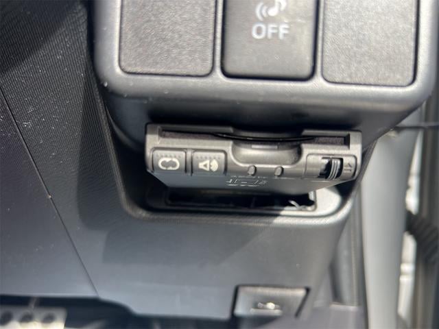 0902015A30251018W00108.jpg