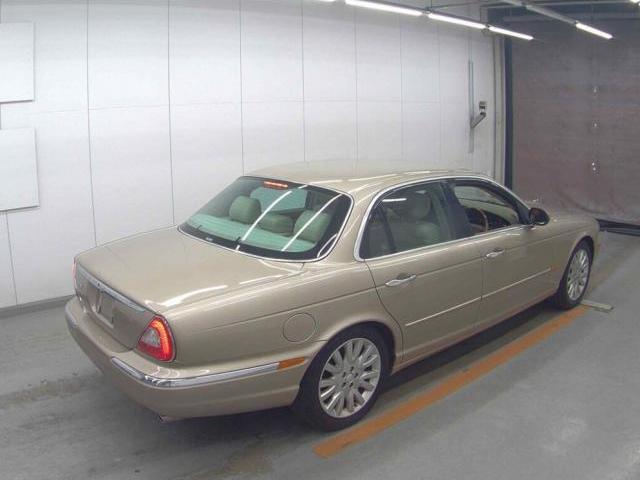 23301238_carP_l_10.jpg