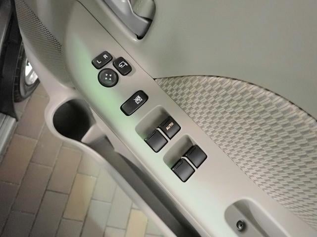 0201999A30250530W00215.jpg