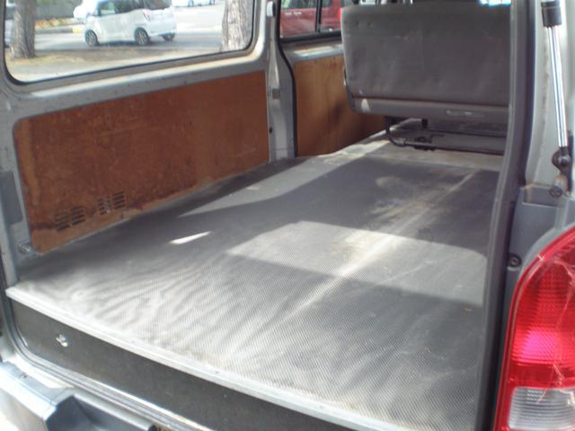 0602029A30250525W00117.jpg