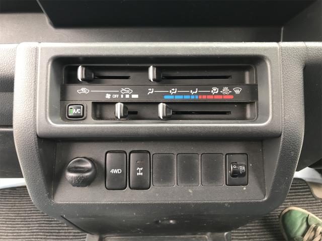 0172207A30221006W00113.jpg